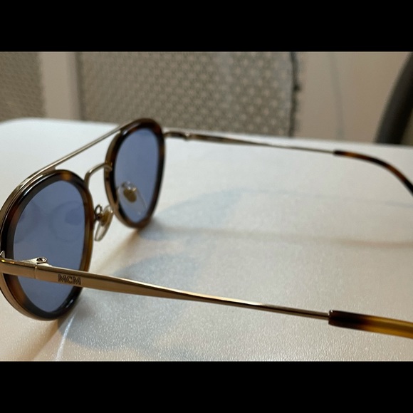 MCM sunglasses - Picture 8 of 11
